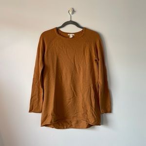 Comfortable camel knit sweater